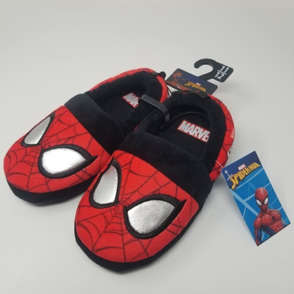 NWT. MARVEL SPIDERMAN BOYS SLIPPERS. VARIOUS SIZES.